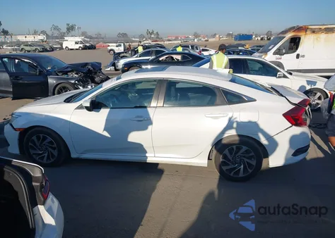 2018 Honda Civic Ex z USA, uszkodzony, nr VIN 2HGFC2F79JH502571